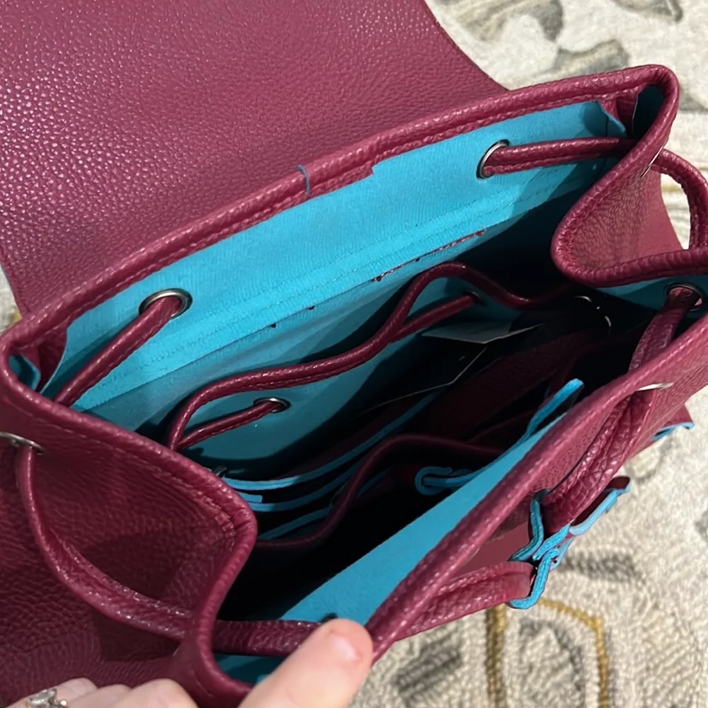 💕OE moda Chloe NWT $1299 Zaki burgundy blue leather large backpack nice 💕
